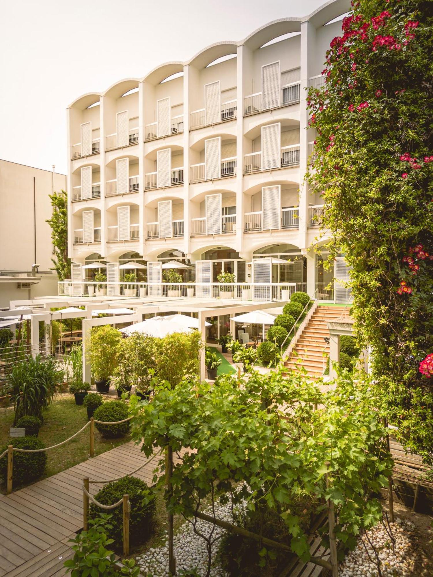 Hotel Saraceno Resort With Private Beach Milano Marittima Zewnętrze zdjęcie